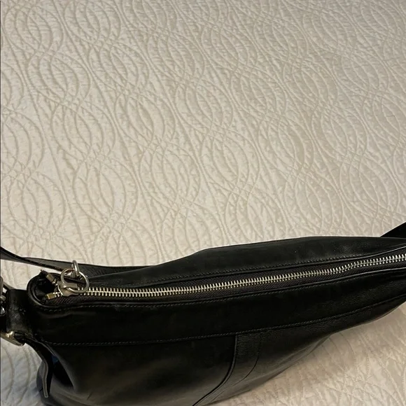 Coach 9133 Legacy Gallery Slim Black Leather Shoulder Bag - Picture 4 of 16